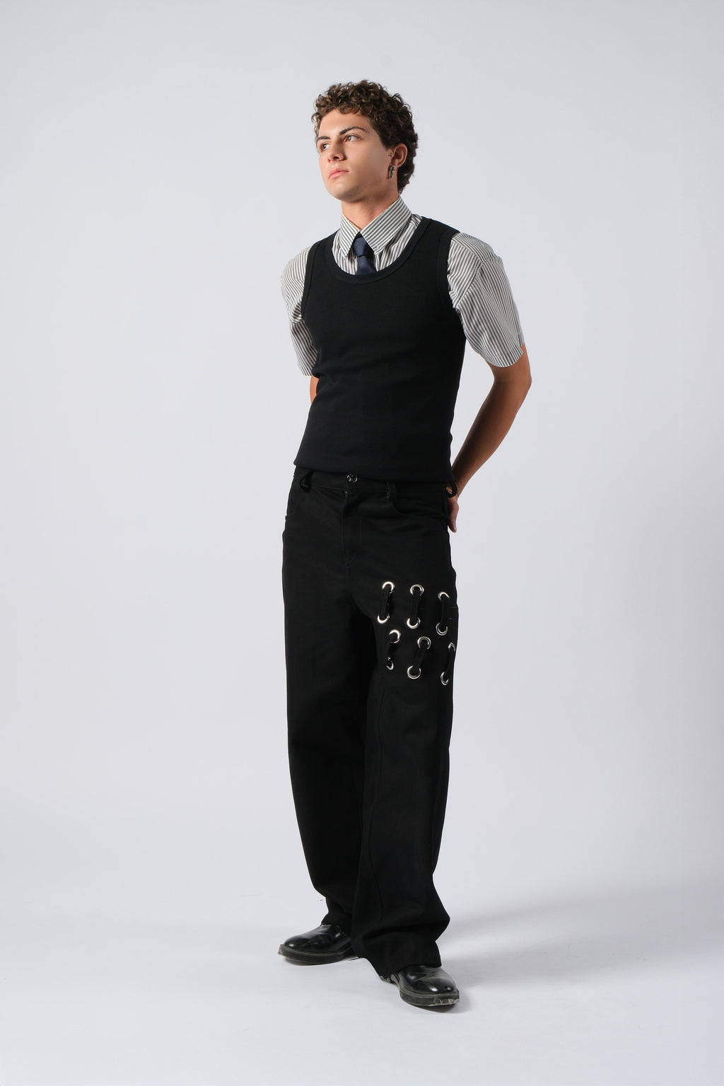 Kuşgözü Detaylı Siyah Baggy Jean