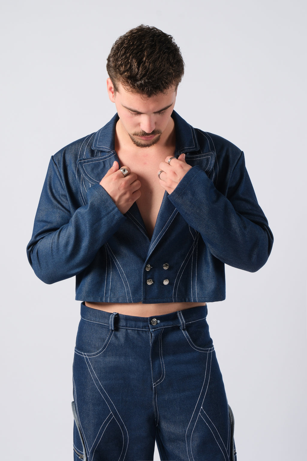 Hafif Crop Kontrast Dikişli Denim Ceket